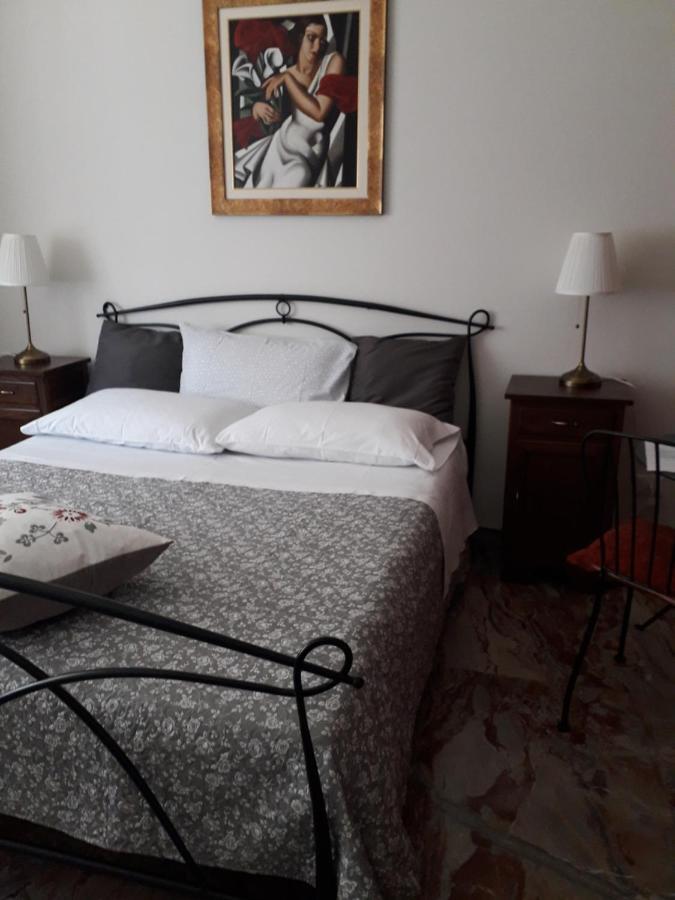 B&B A Spasso Per Torino 외부 사진